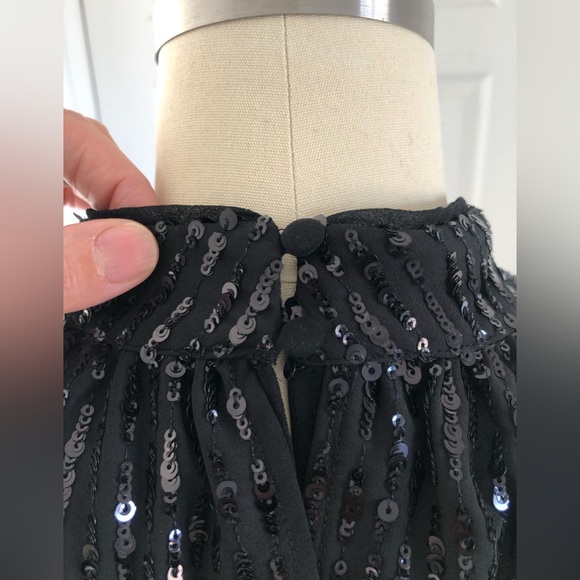 White House Black market Black sequin top. - Picture 13 of 16